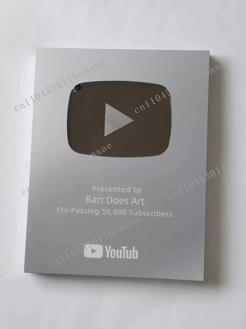 Esports Gaming Trophy - YouTube プレイボタン ゴールド カスタムネーム アワードプレート、カスタムYouTubeアワード 名前入り