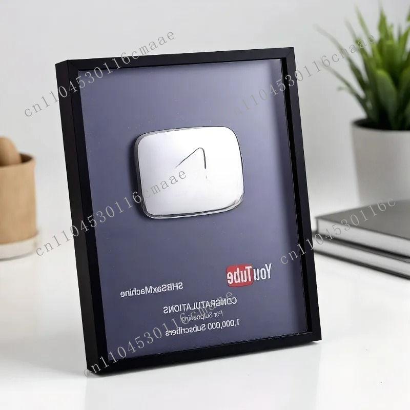 カスタム YouTube プレイボタン賞 |   パーソナラ - Esports Gaming Trophy のレビューと価格