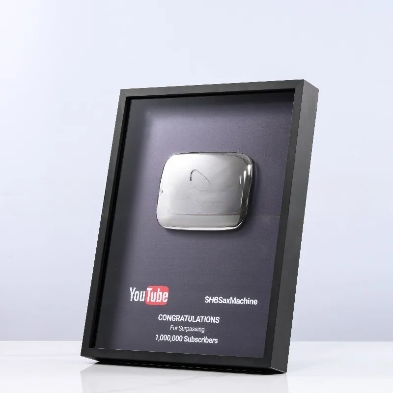 YouTubeとBilibiliのゲームボタンロゴ賞ゴールド - Esports Gaming Trophy のレビューと価格