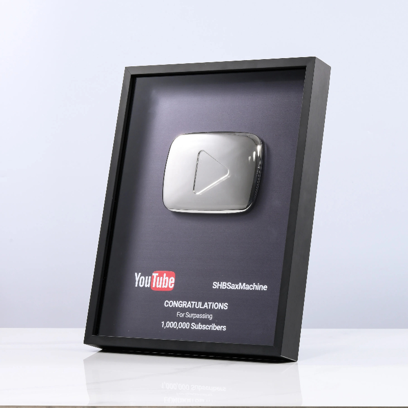 YouTubeとBilibiliのゲームボタンロゴ賞ゴールド - Esports Gaming Trophy のレビューと価格
